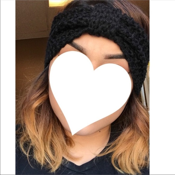 SALE! Knot Headwrap In 4 Winter Colors - Picture 6 of 7